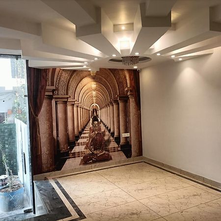 Hotel Grand Aerotech New Delhi Bagian luar foto