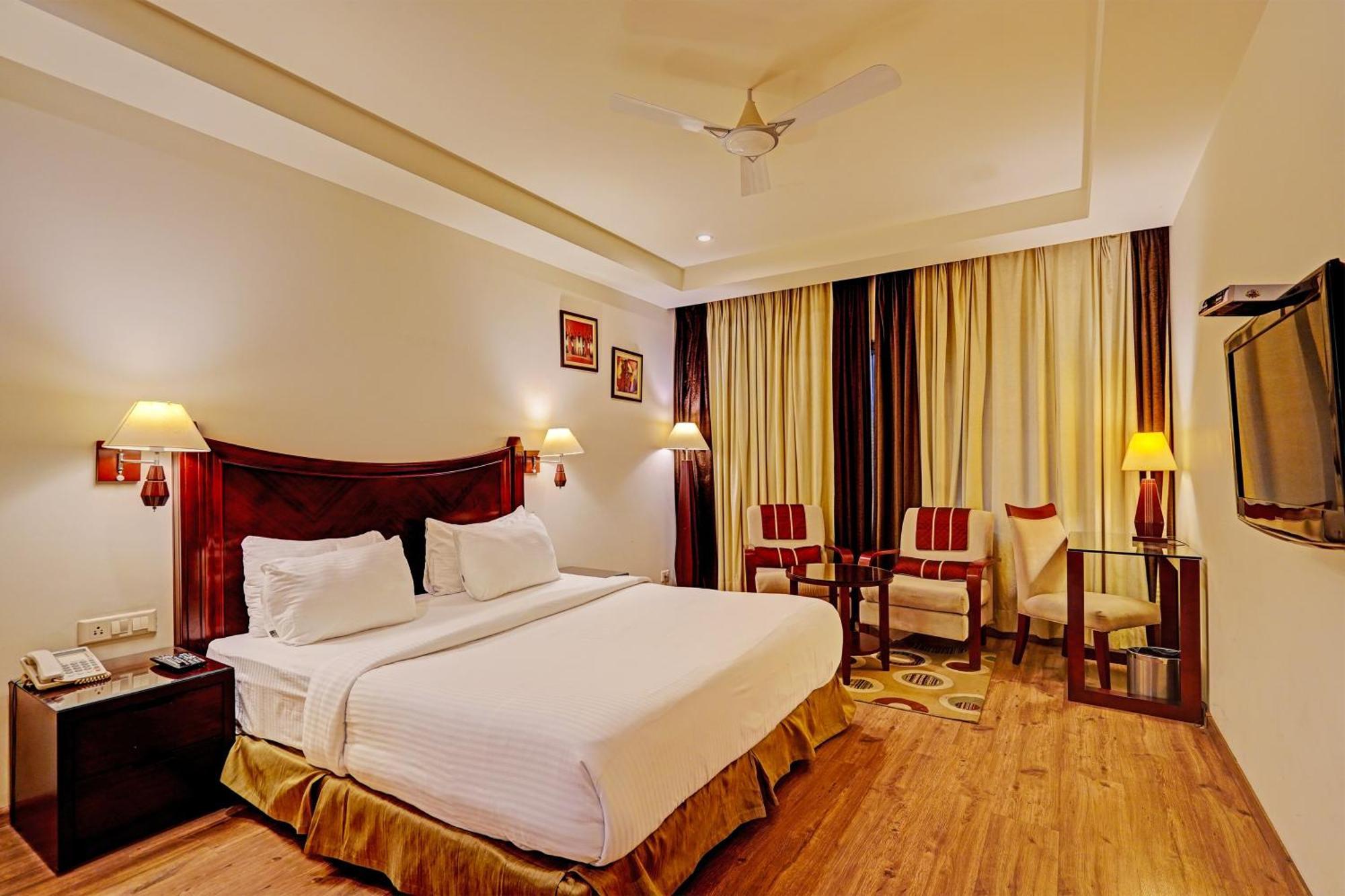 Hotel Grand Aerotech New Delhi Bagian luar foto